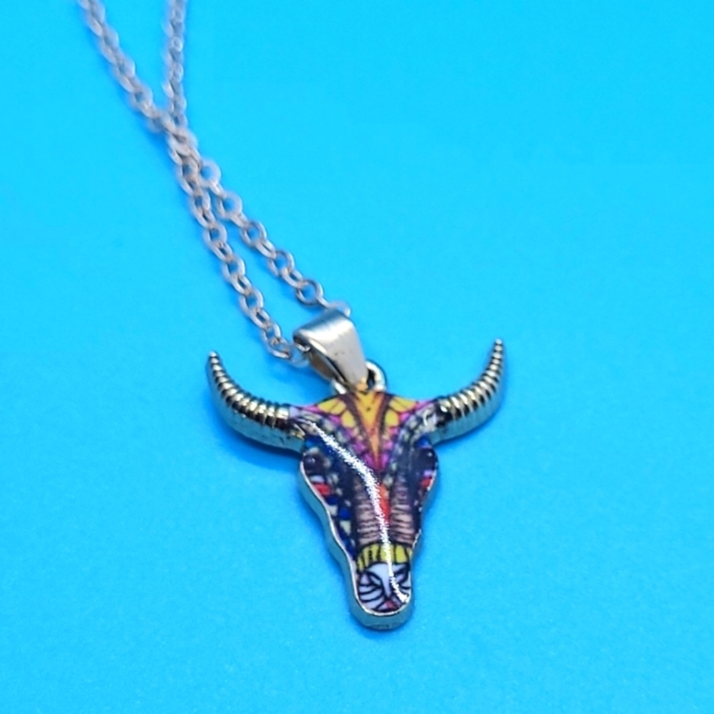 NWT Bohemian Colorful Bull Head Skull Pendant Gold Chain Necklace